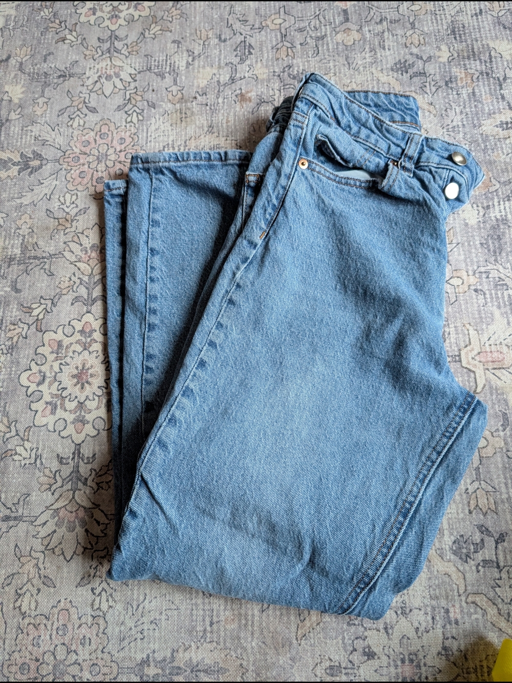 Classic Light Blue Women's Jeans